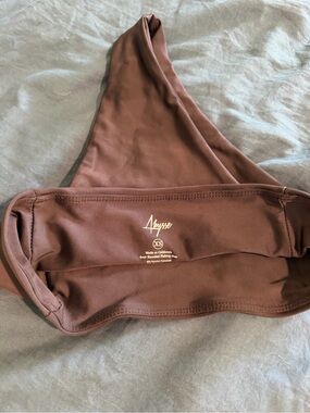 Abyssé Black, High Waisted Sexy Women's Bikini Top - XS